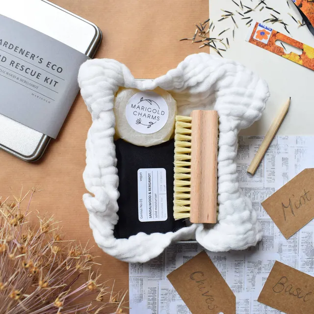 Marigold Charms Gardener's kit mani clementina dolce in latta