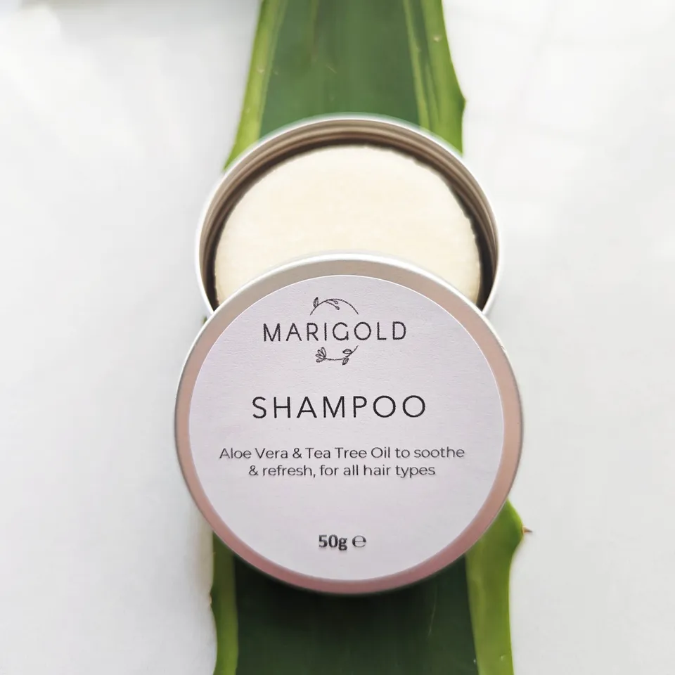 Marigold Charms Aloe Tea Tree Shampoo Solido 50g
