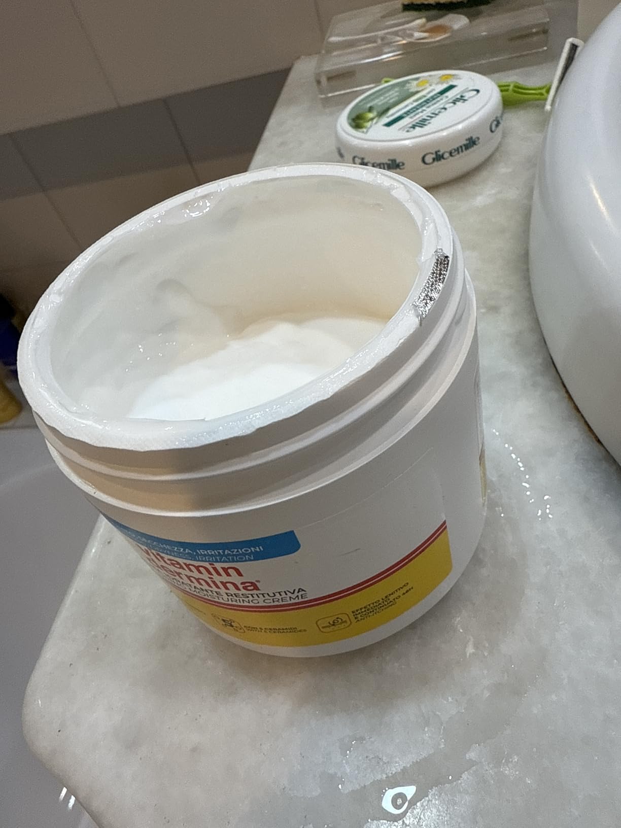 Vitamindermina Crema Idratante Restitutiva 400 ml pelle secca
