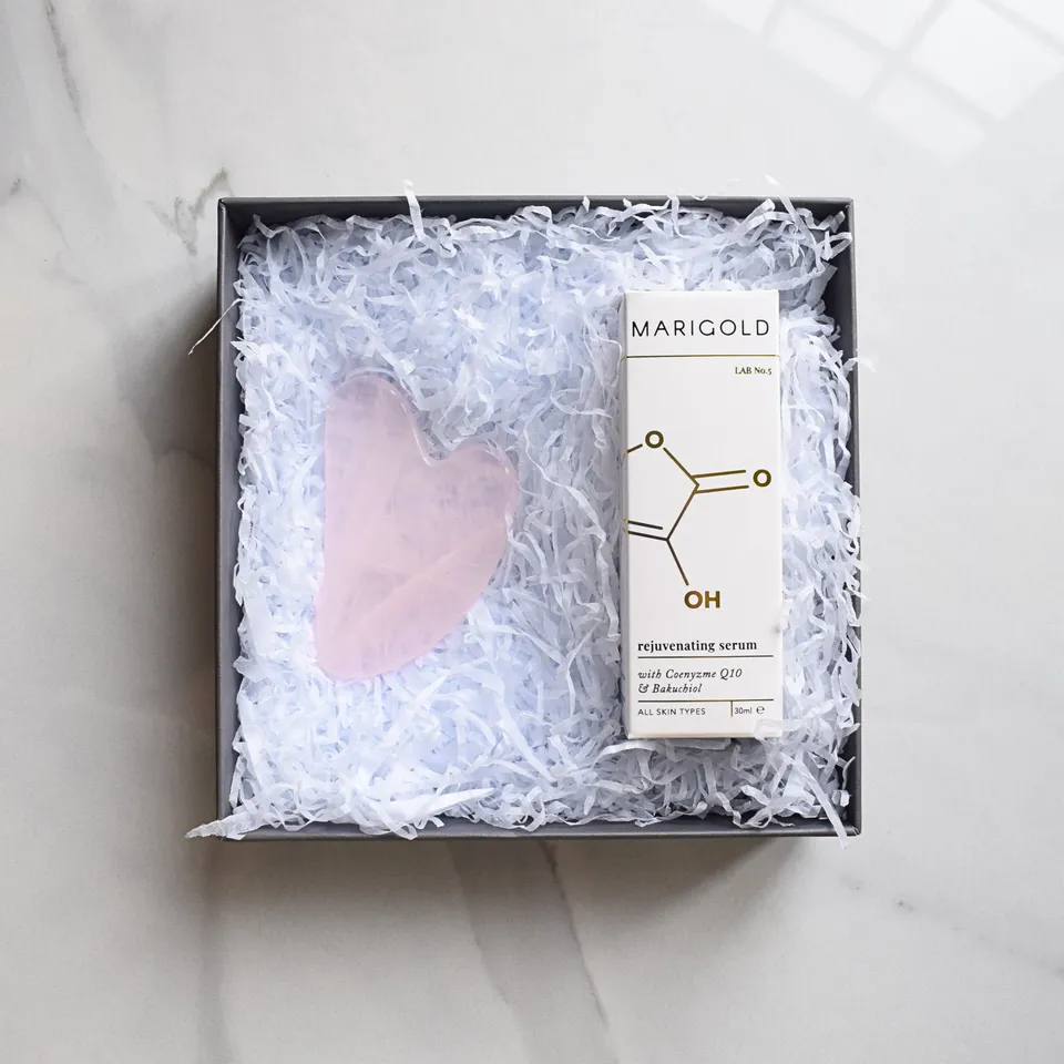 Marigold Charms Sculpt Glow set siero viso 30 ml bakuchiol