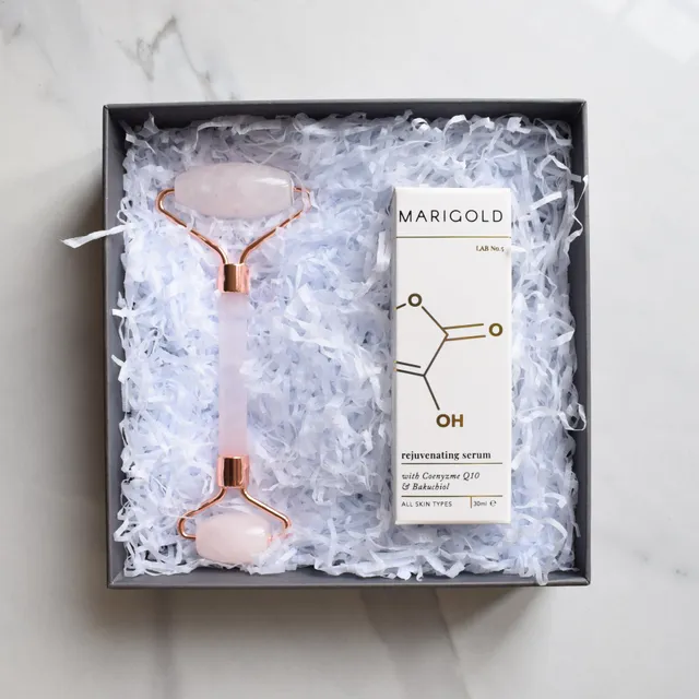Marigold Charms Rose Quartz Glow Set siero viso 30ml al bakuchiol