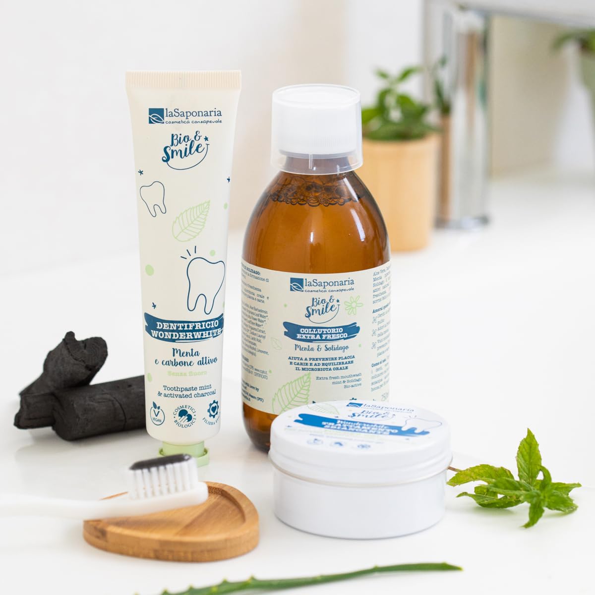 La Saponaria WonderWhite polvere sbiancante denti 50ml