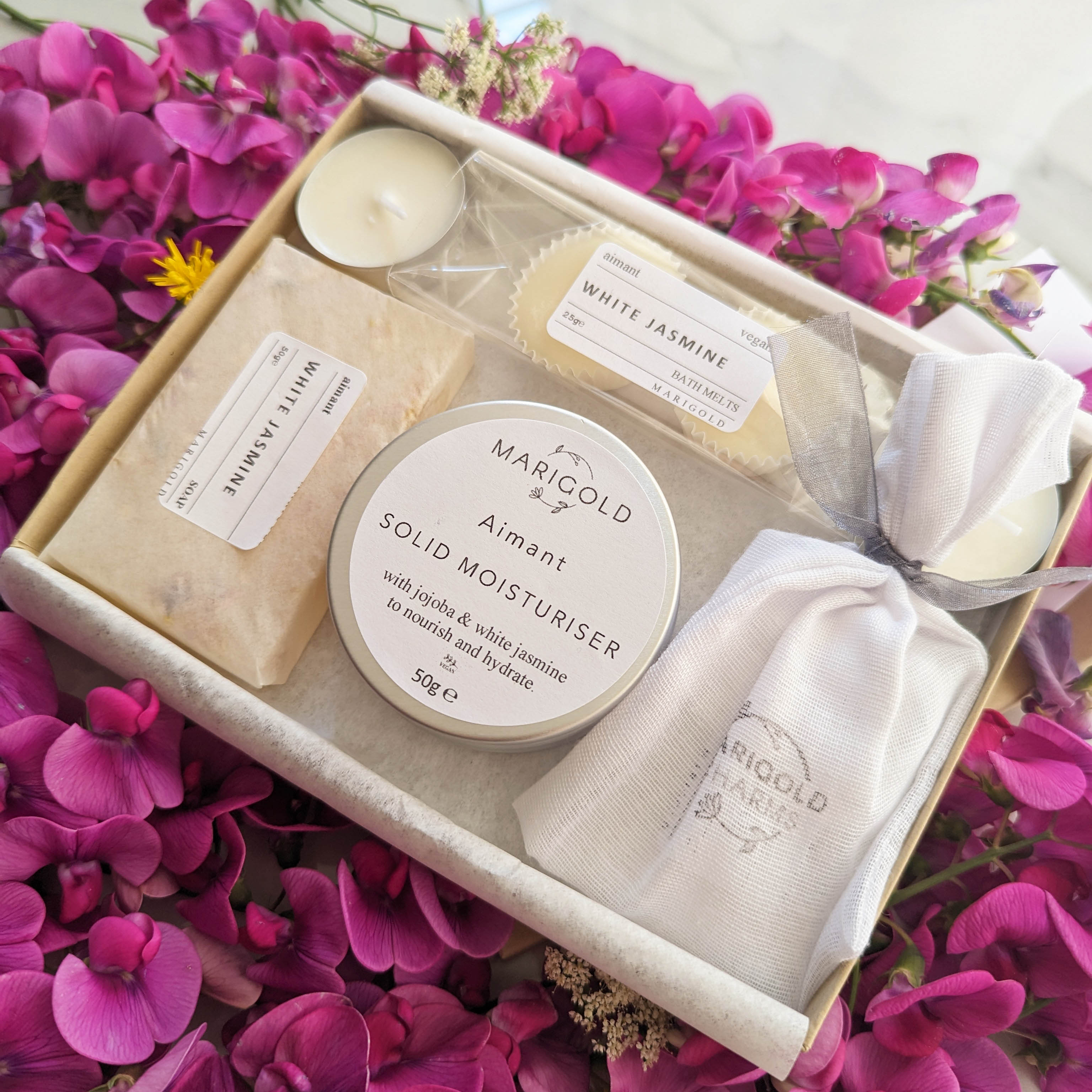 Marigold Charms Letterbox Spa cofanetto gelsomino bianco vegano