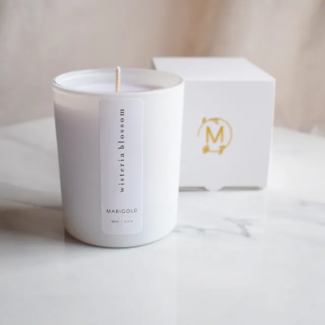 Marigold Charms Wisteria Blossom candela soia 180 ml glicine