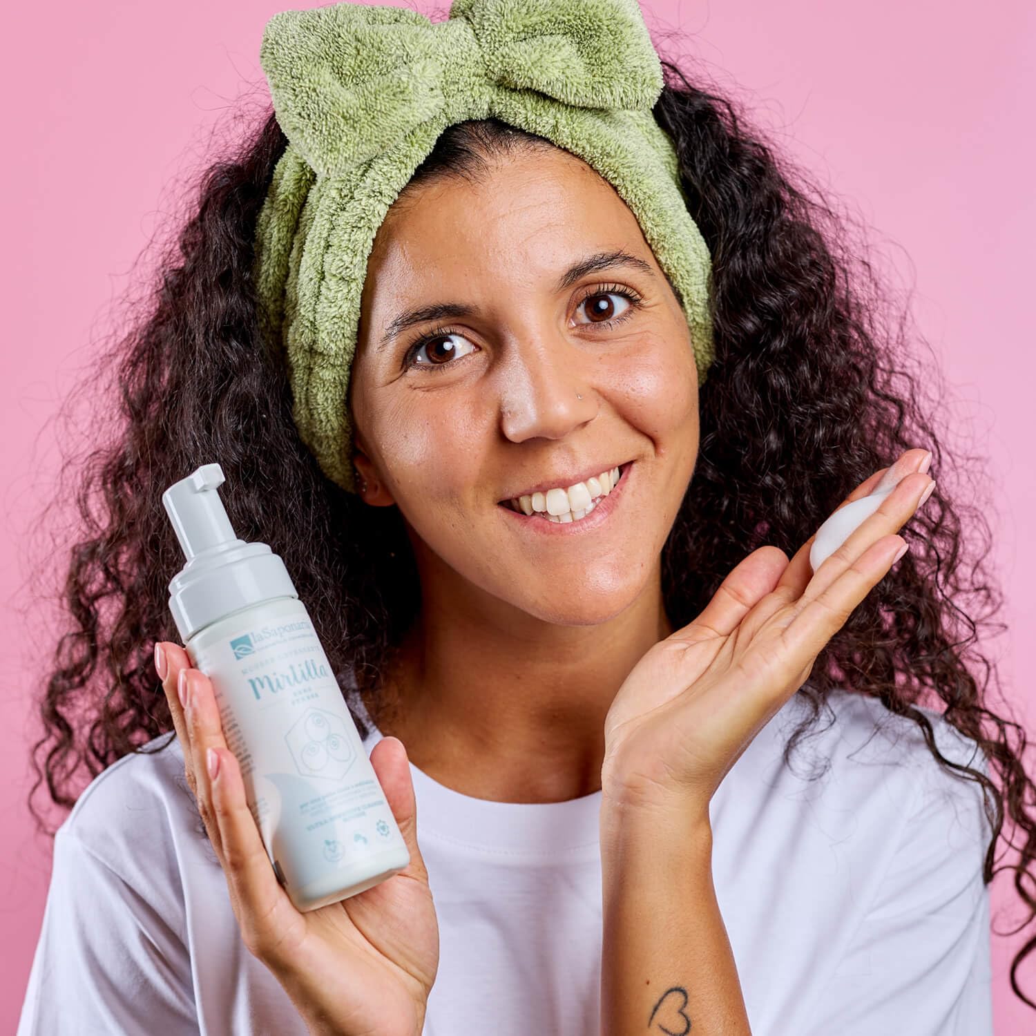 La Saponaria Mousse Mirtilla Detergente Viso 150 ml Sensibile