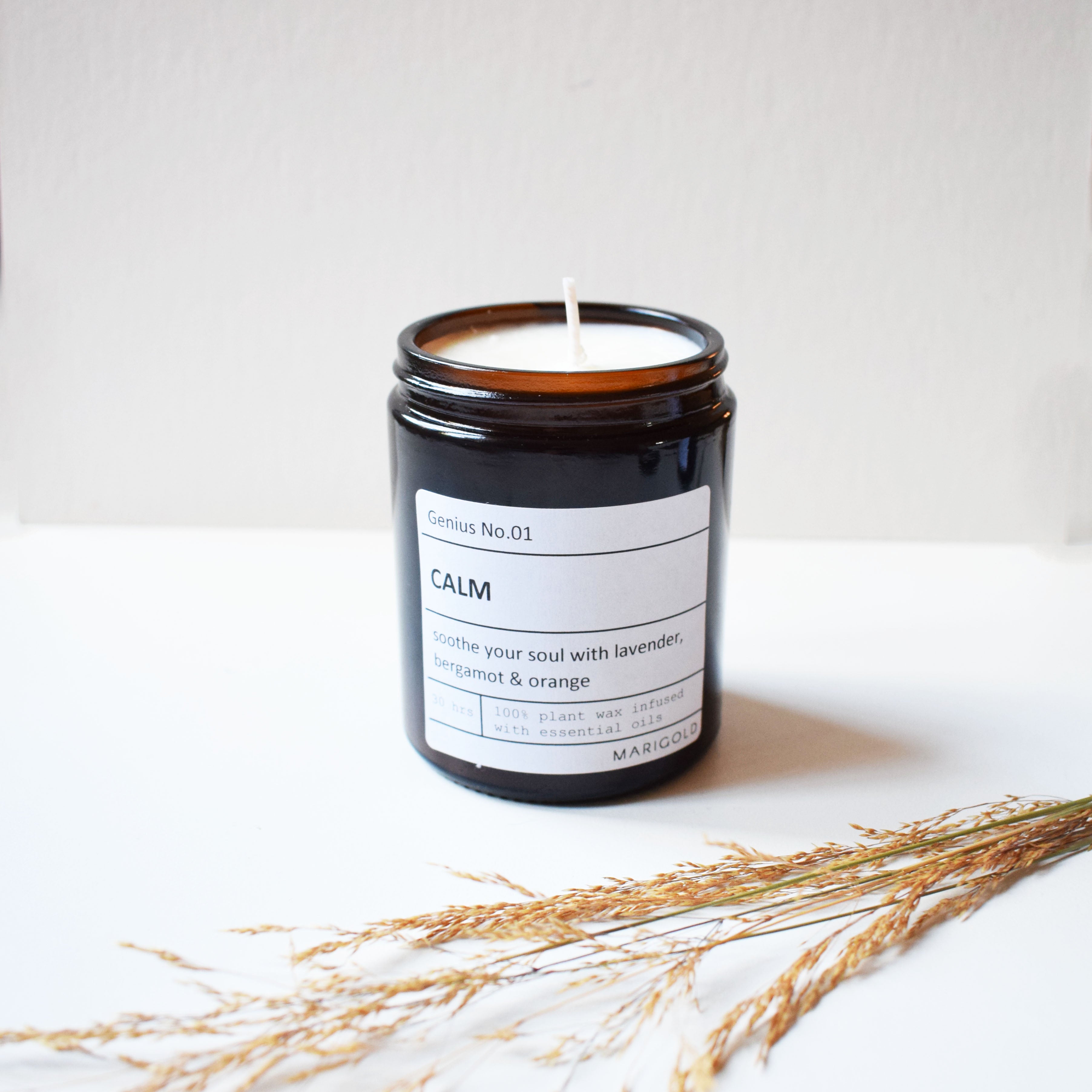 Marigold Charms Genius No.01 Calm Candela 180 ml rilassante