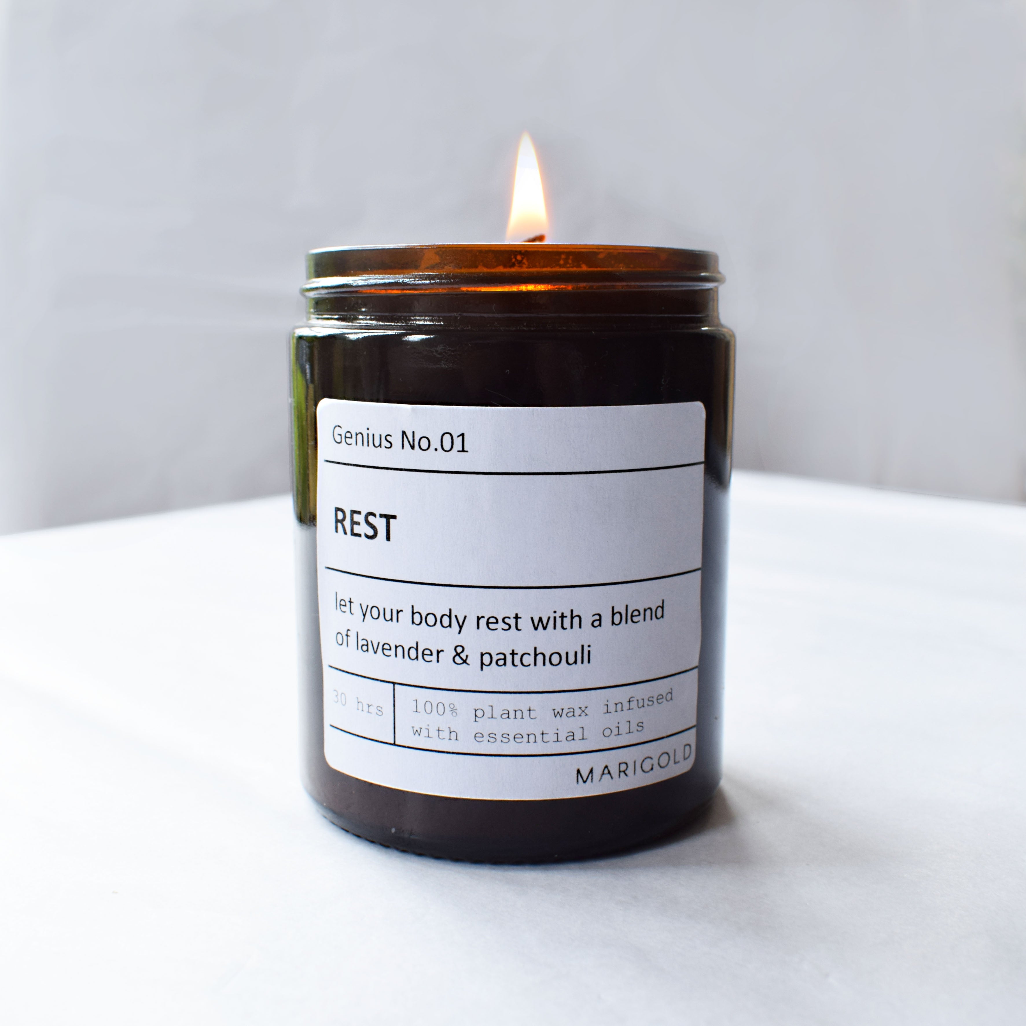 Marigold Charms Rest Genius 01 candela lavanda 180 ml