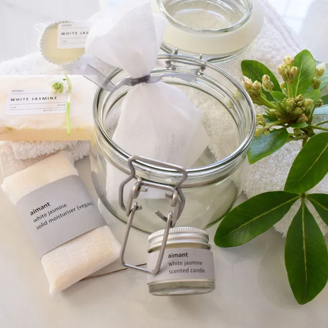 Marigold Charms Vegan Spa in a Jar set regalo gelsomino bianco