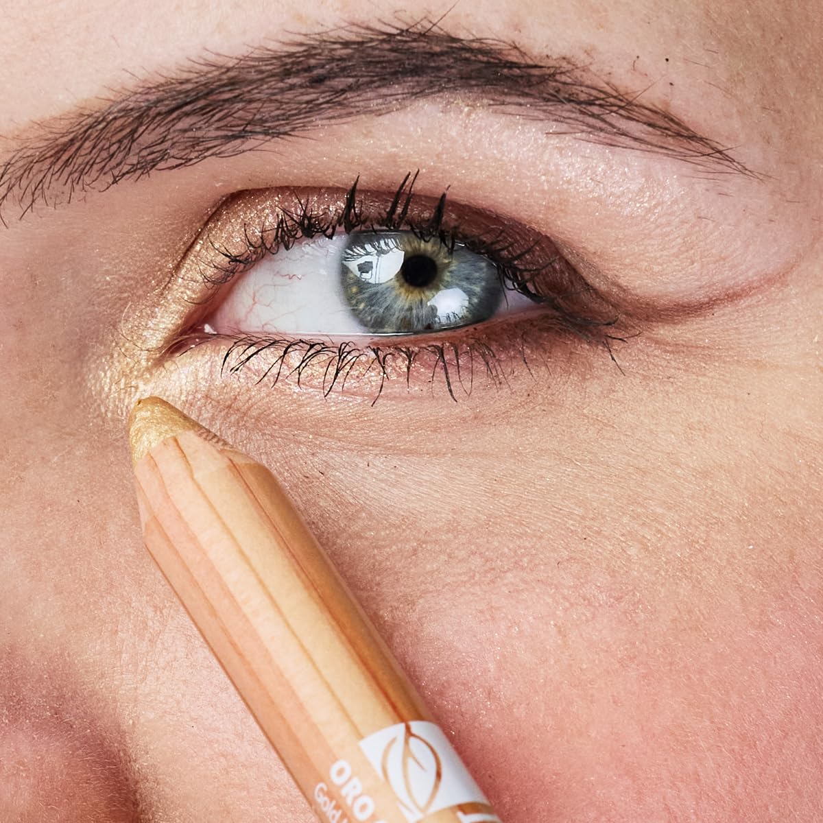 La Saponaria Illuminante 2-in-1 Oro Champagne stick