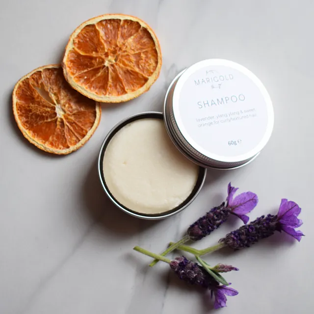 Marigold Charms Lavender Ylang Ylang Sweet Orange shampoo solido ricci