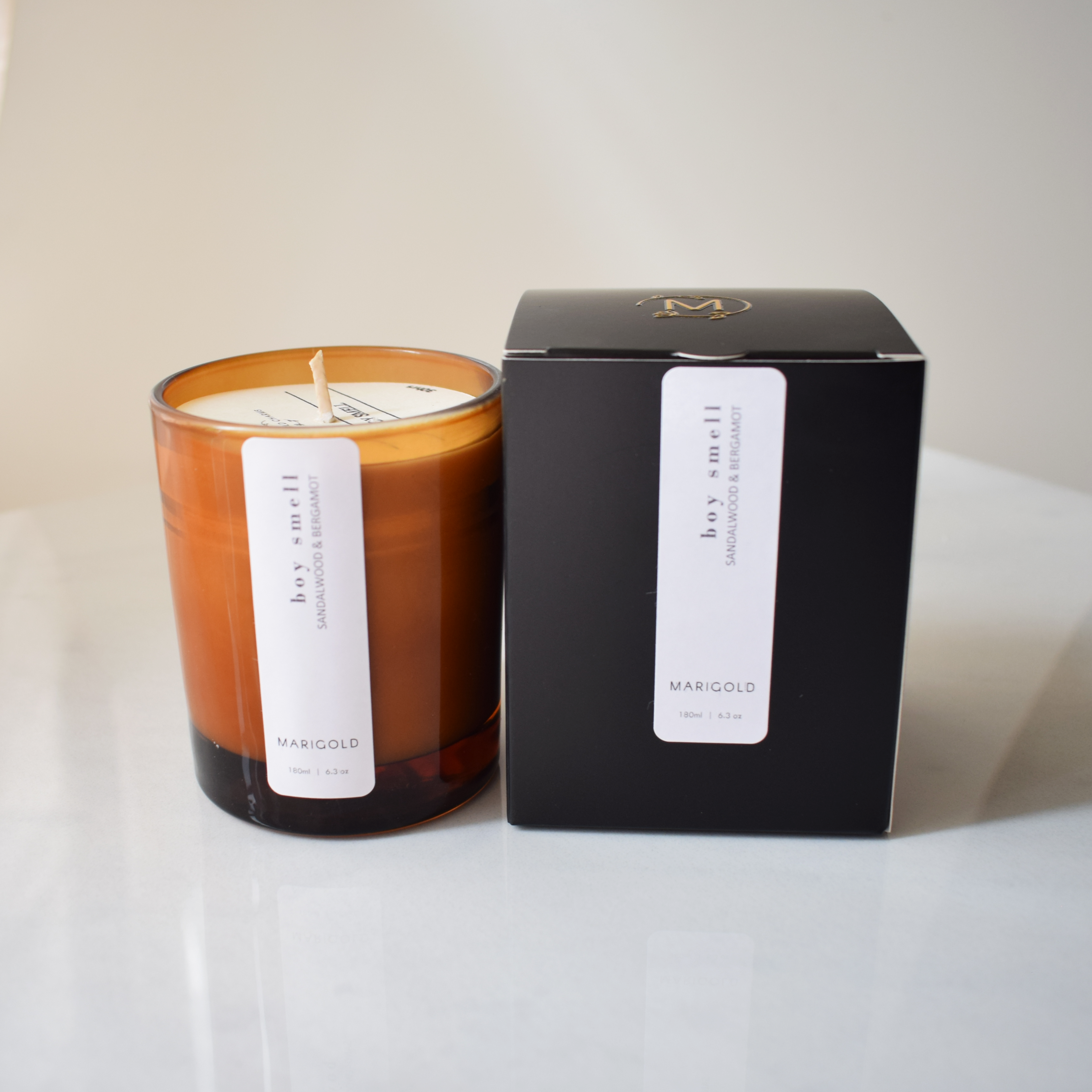 Marigold Charms Boy Smell Wellbeing Candela 180ml Sandalo