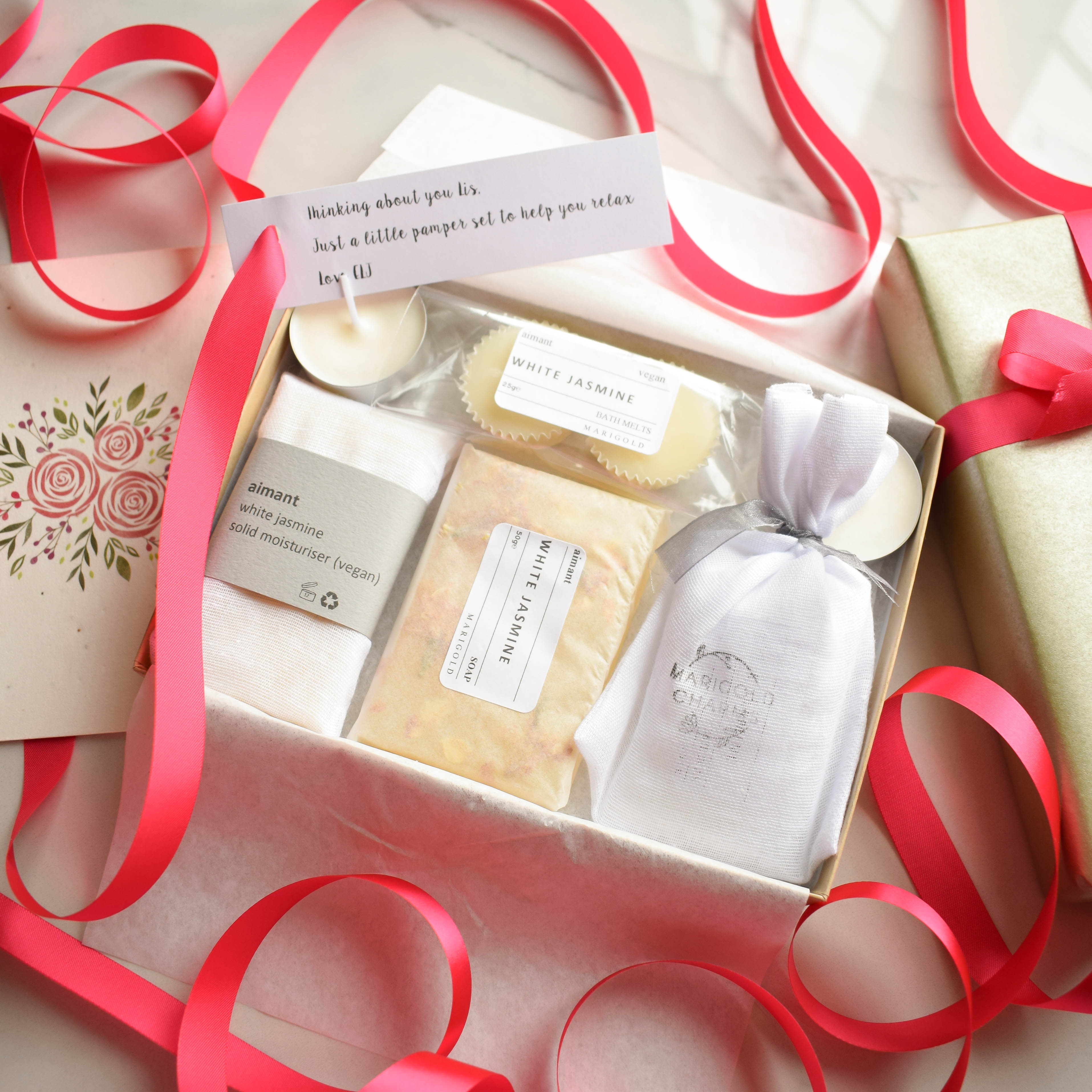 Marigold Charms Letterbox Spa Set Regalo vegano
